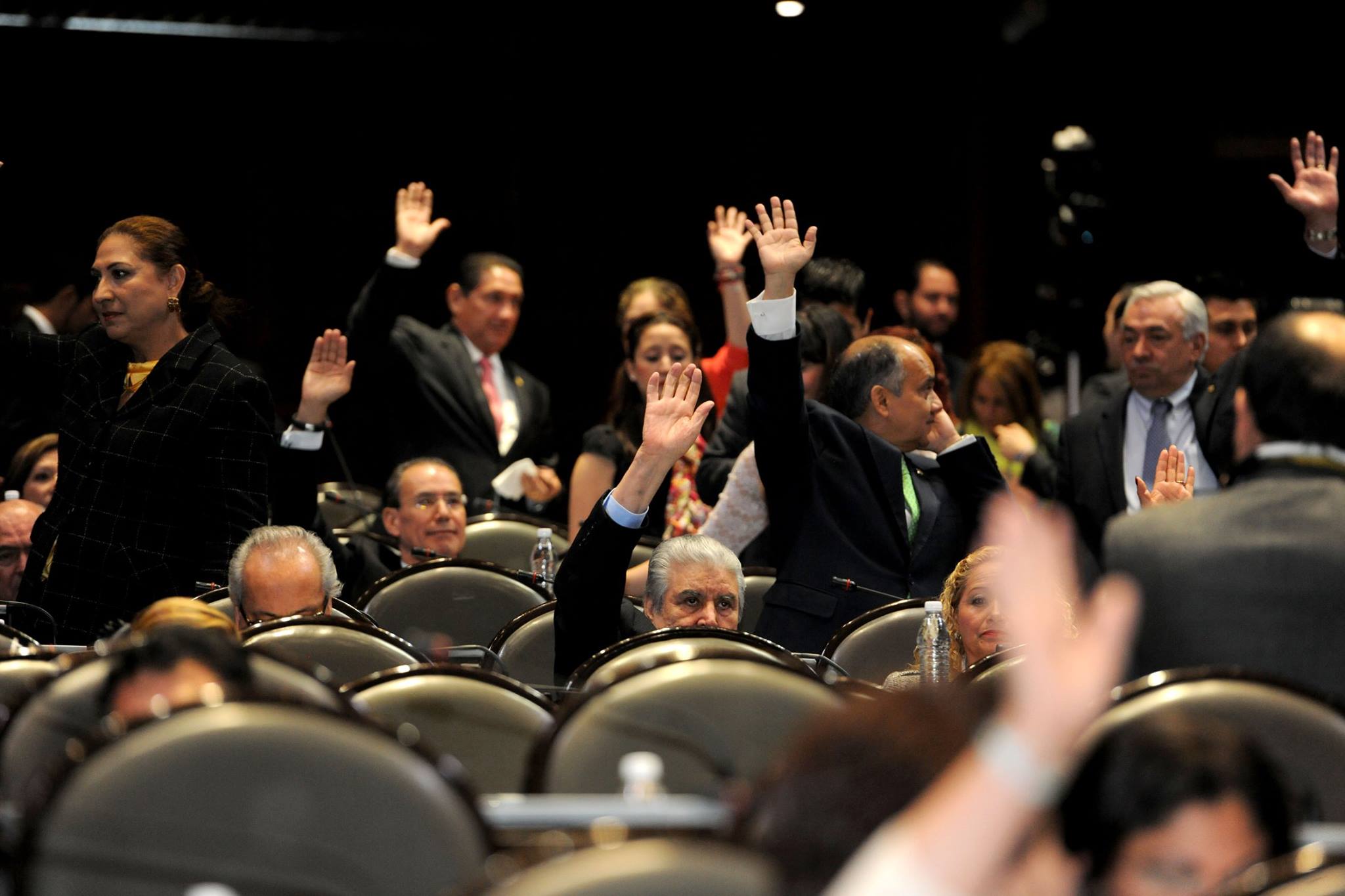 El pleno de la Cámara de Diputados aprobó en lo general, con 340 votos a favor, la ley telecom. 