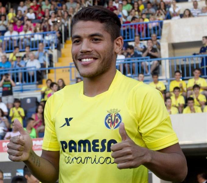 Jonathan dos Santos con el uniforme del Villarreal 