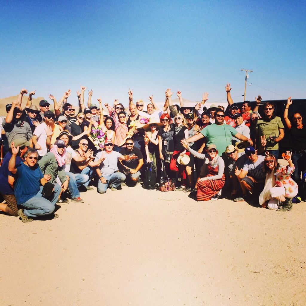 Michelle Rodríguez compartió una foto con el elenco de la película y demás personas que participaron en el rodaje.