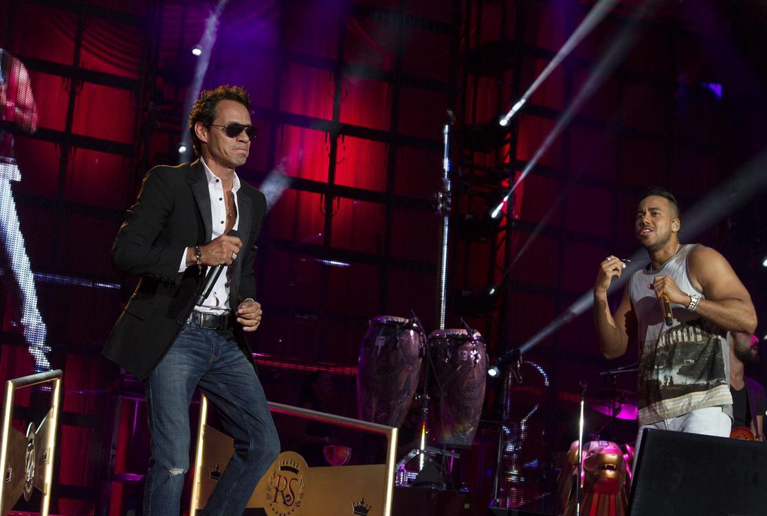 Marc Anthony fue uno de los invitados de Romeo Santos en el estadio de Los Yankees. 