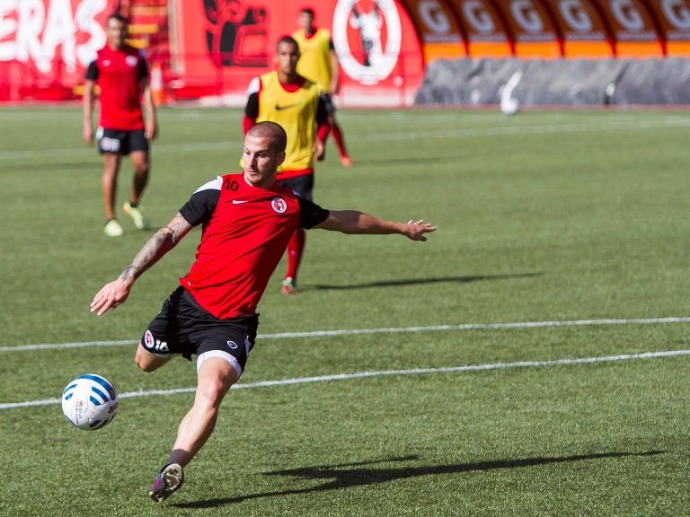 Darío Benedetto, atacante de Xolos