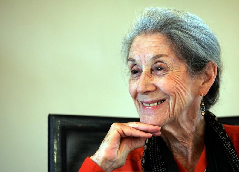 Nadine Gordimer ganó el Nobel de Literatura en 1991, convirtiéndose en la sucesora de Octavio Paz en dicho premio.