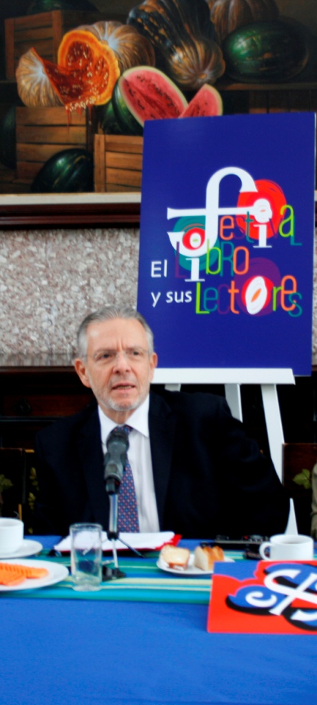 José Carreño Carlón, director del Fondo de Cultura Económica