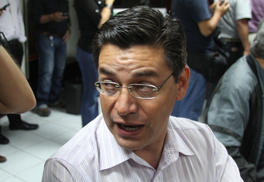 Luis Zavala contendía por el distrito 03 en Saltillo para diputado local.