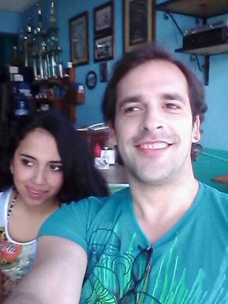 Roberto Alejandro Santos Martínez tiene algunas fotografías con su novia Julibeth en su página de Facebook.