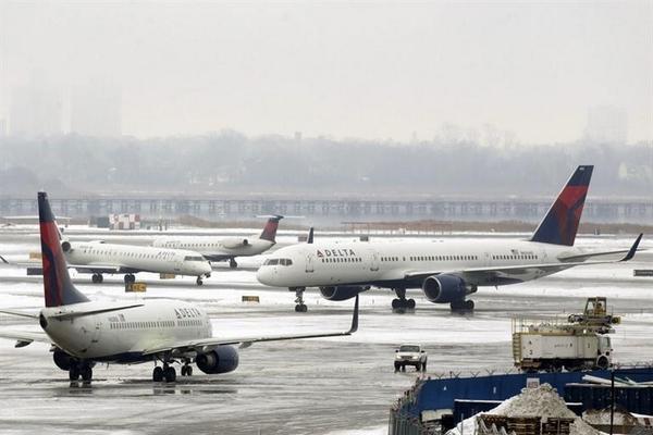 En al menos 24 horas, las aerolíneas estadunidenses no podrán aterrizar ni salir en el aeropuerto de Tel Aviv, Israel.