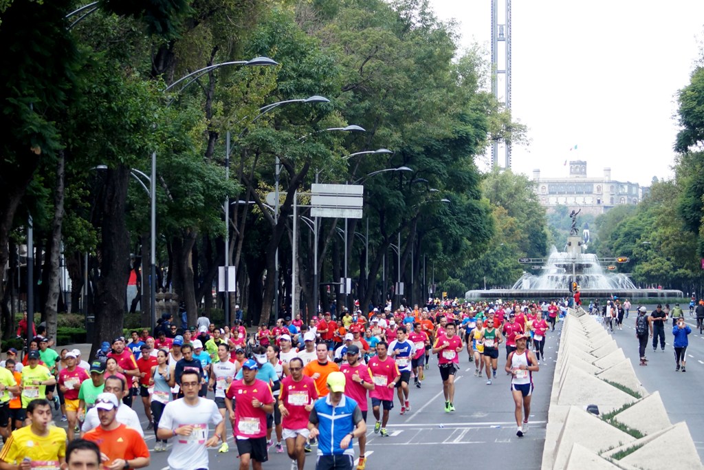 El maratón pasó en 2013 por avenida Reforma, hará lo mismo este 2014