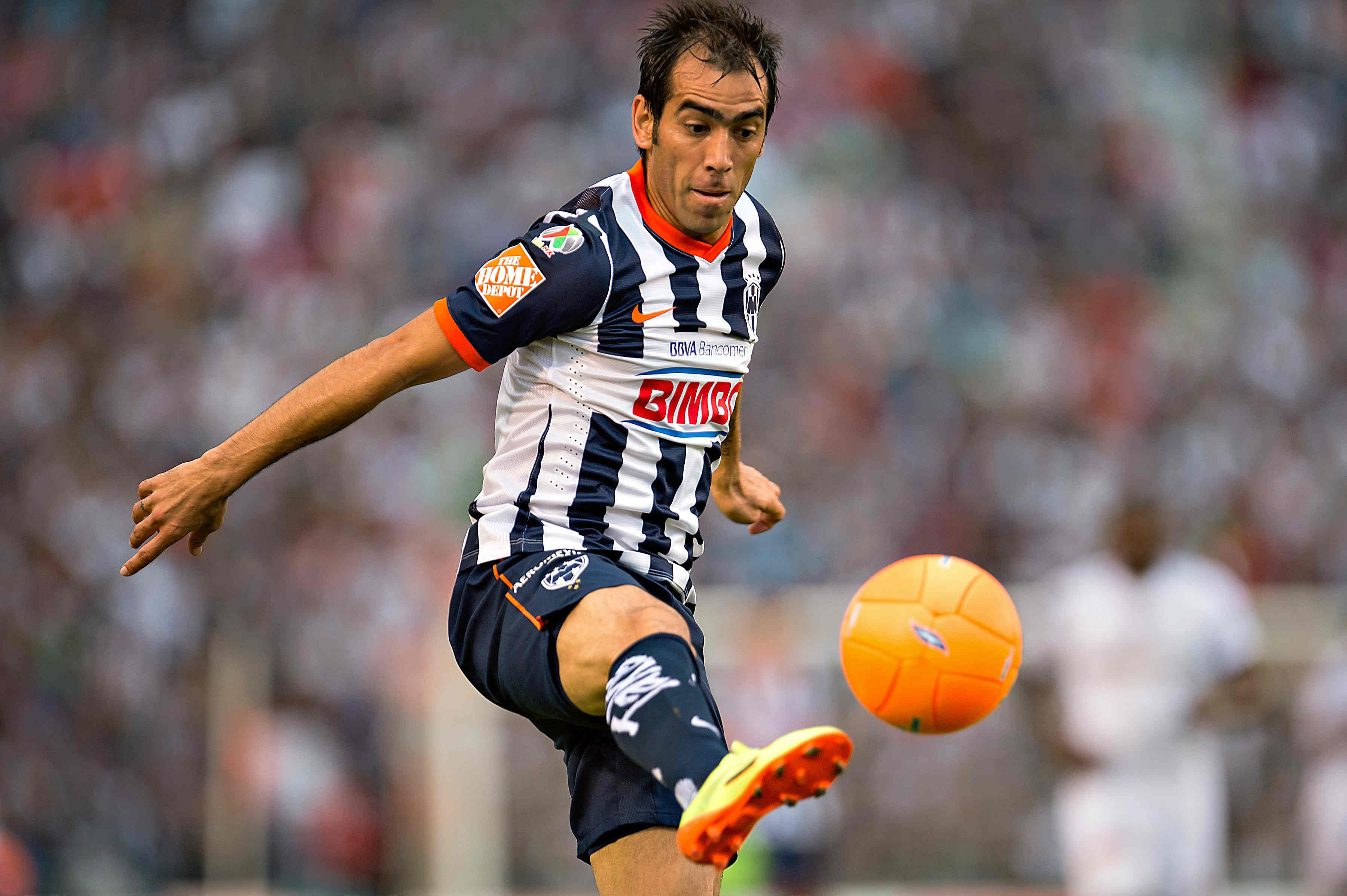 A "Chelito" le afecta ala altura 