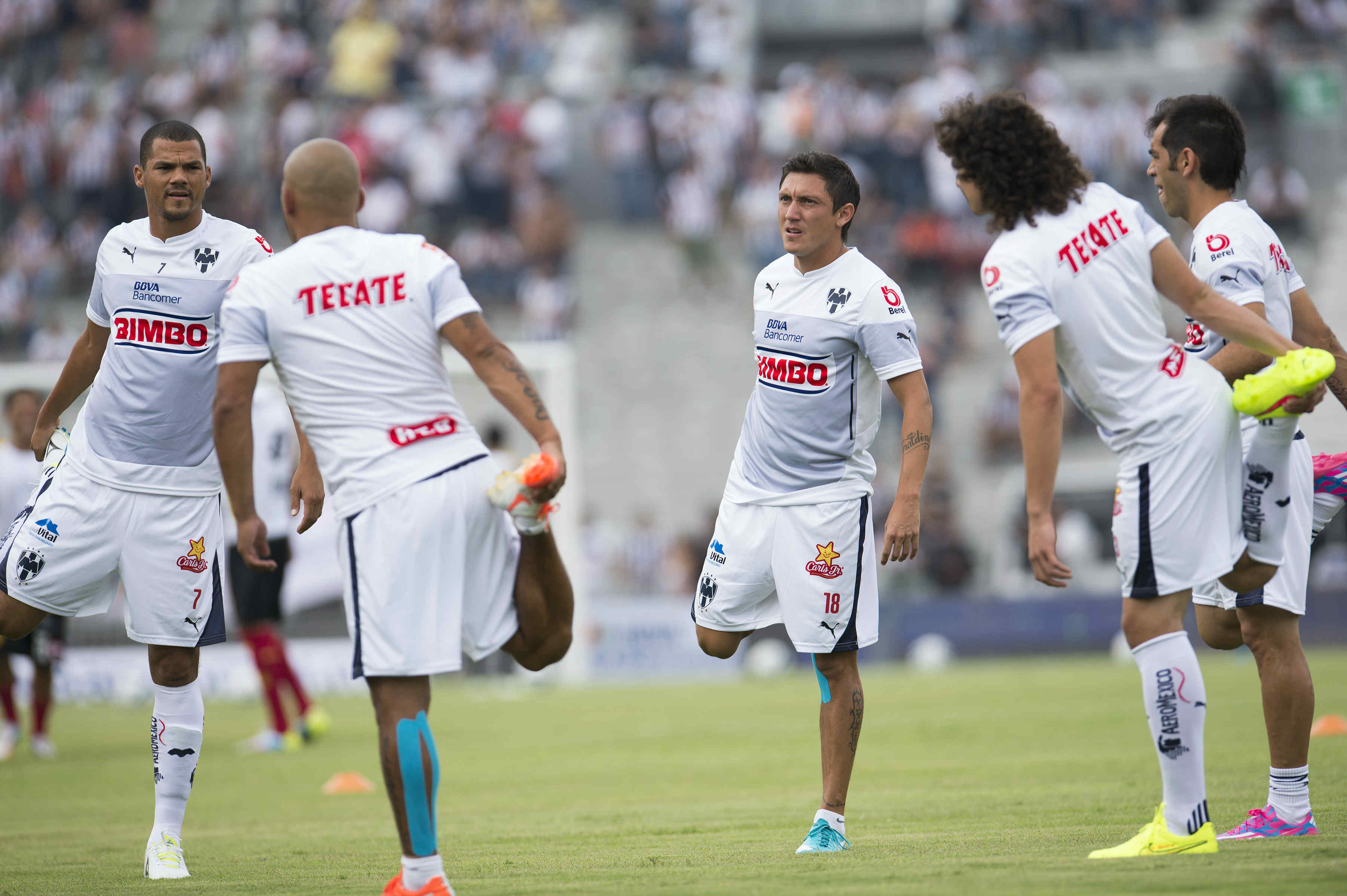 A Suazo no le afecta la altura