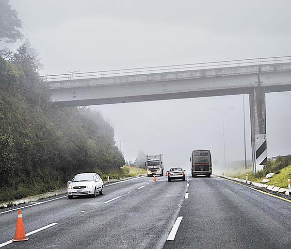 El tren correrá paralelo a la carretera federal.