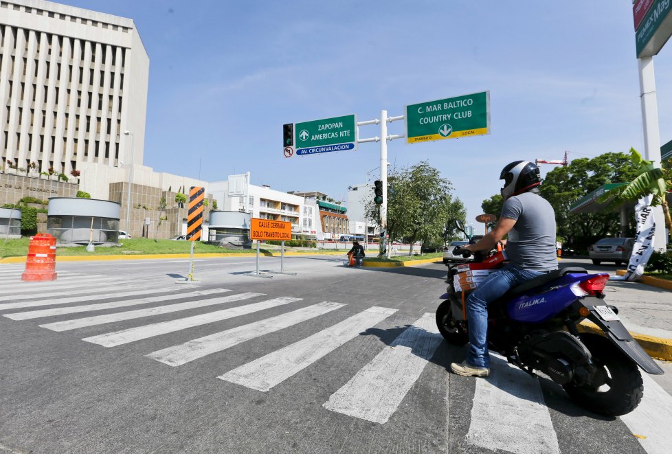 Paso a desnivel del nodo Colón se encuentra en reparación 