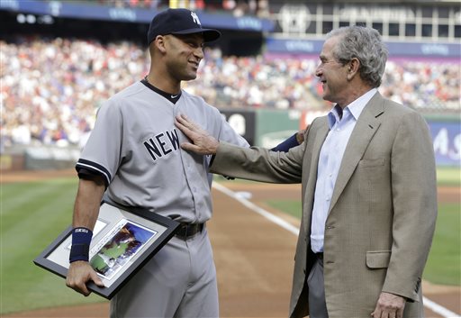 Derek Jeter y el ex  Presidente de EU George W. Bush