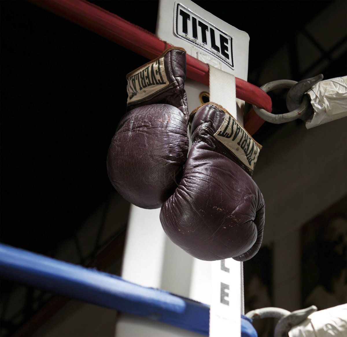 Guantes de Muhammad Alí que usó en la pelea frente a Joe Frazier 