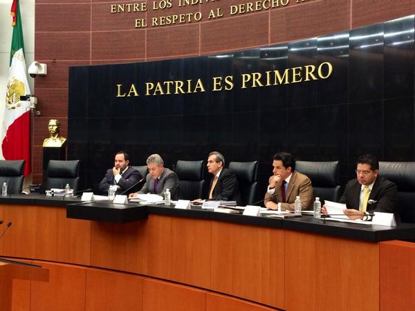 Sesión de comisiones unidas de Energía y Estudios Legislativos Primera.