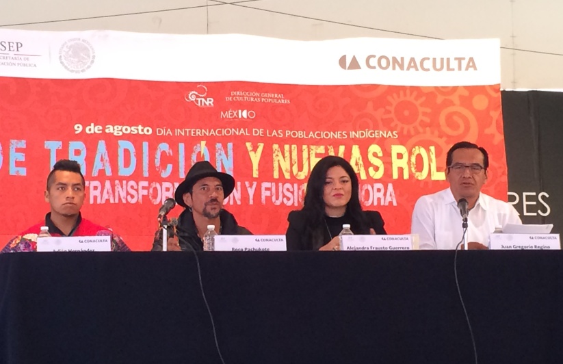 El músico asistió a a la conferencia sobre el encuentro de Tradición y Nuevas Rolas.