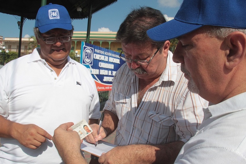 En punto de las nueve dela mañana, se comenzó con las encuestas y recoleccion de firmas a la ciudadanía.