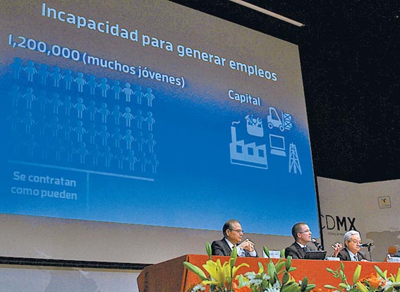 Participantes en el foro de la Ciudad de México. 