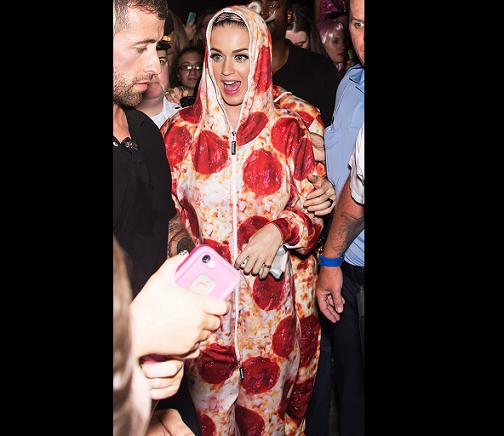 Así apareció Katy en el museo. 
