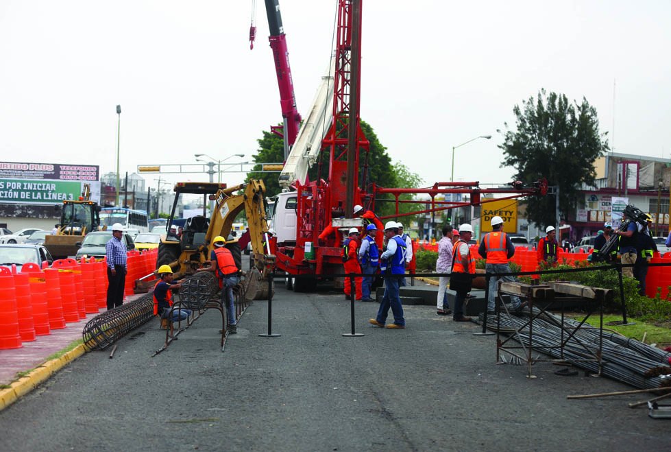 Tras banderazo, comienza obras para Línea 3 del Tren Ligero