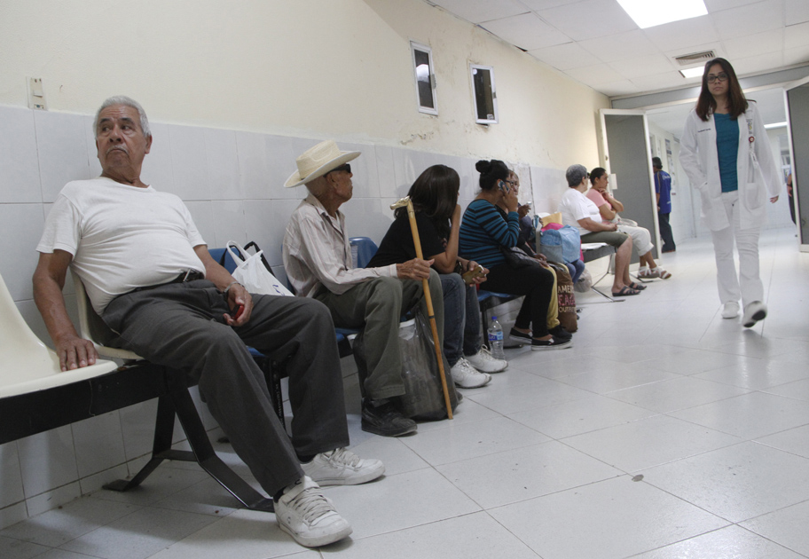 Son el ISSSTE y la clínica 71 de especialidades del IMSS quien atienden a la población.