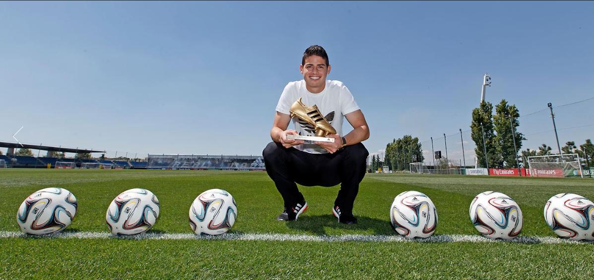 James con la Bota de Oro