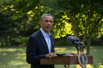 Obama, durante su declaración sobre Irak en su residencia veraniega de Martha's Vineyard, Massachusetts