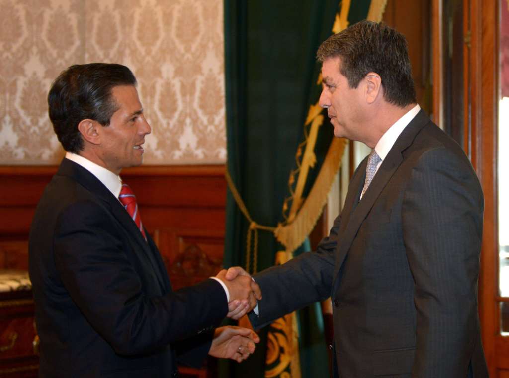 El presidente Enrique Peña Nieto durante la reunión con el director de la OMC, Roberto Azevedo.