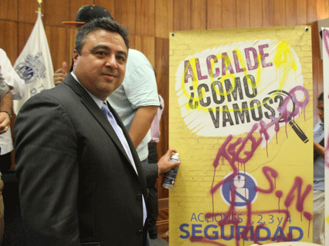 El presidente municipal de Santa Catarina, Víctor Pérez Díaz.