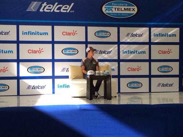 Esteban Gutiérrez en conferencia de prensa 