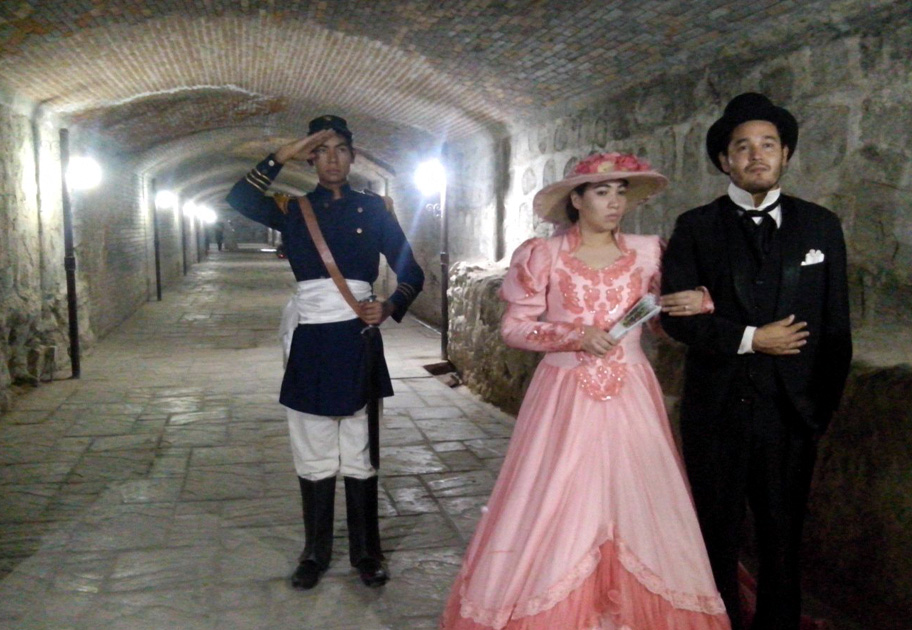 El grupo de teatro Siervos Saib escenificó una época del centro histórico.