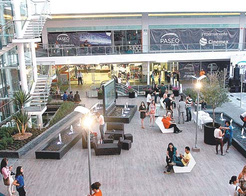 La plaza brindará más de 300 empleos directos y 200 indirectos. 