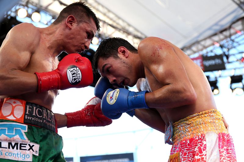 Omar Figueroa Jr. y Daniel Estrada 