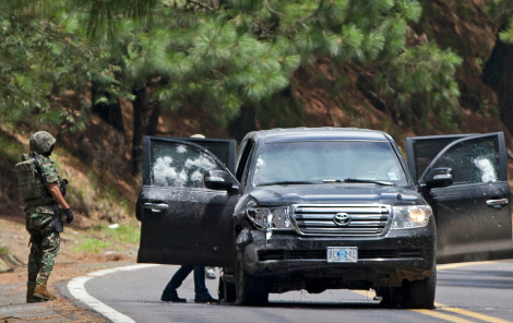 En agosto de 2012 un auto diplomático blindado en el que viajaban dos miembros de la CIA y un capitán de la Marina mexicana, fue atacado en el poblado