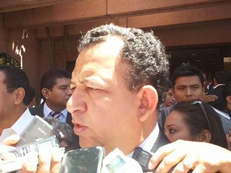 El presidente municipal de Acapulco, Luis Walton Aburto.