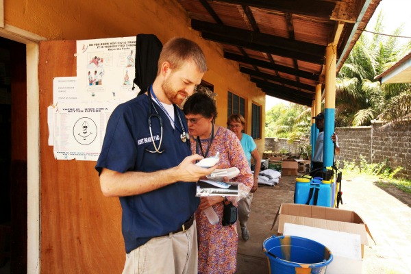 Brantly, de 33 años, es el primer paciente a nivel internacional en ser tratado con el suero ZMapp luego de que contrajo la enfermedad en Liberia dura