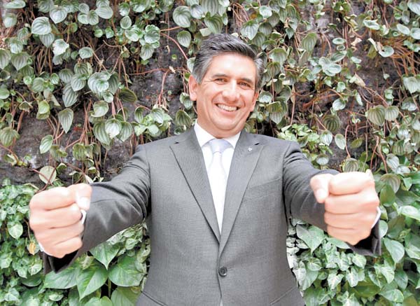 Francisco Torres, director general de Porsche en México.
