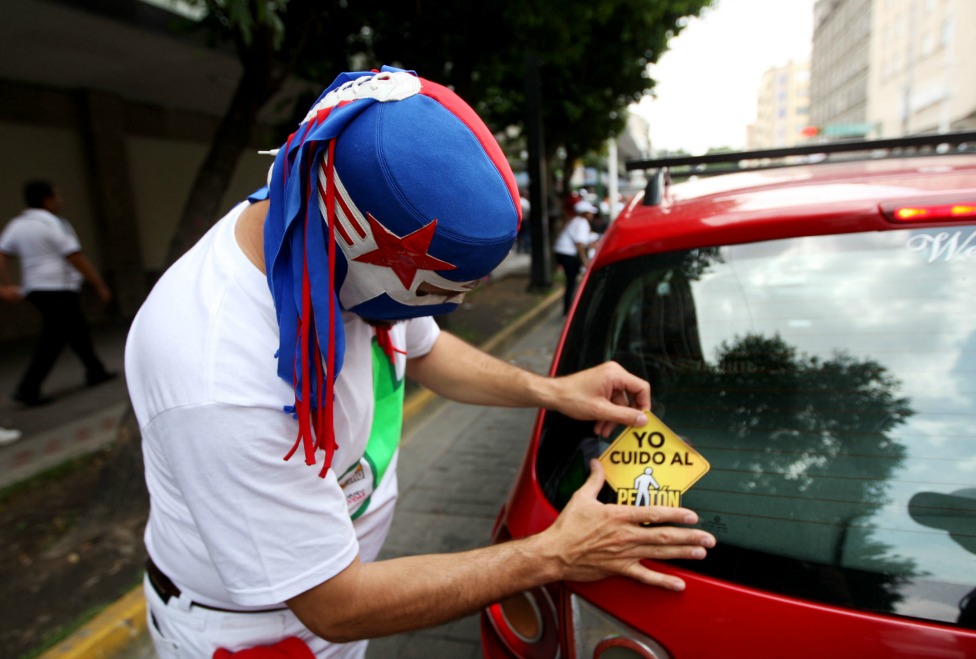 La SEMOV busca que tanto los automovilistas como los peatones reconozcan las buenas y malas conductas al transitar en la vía pública 