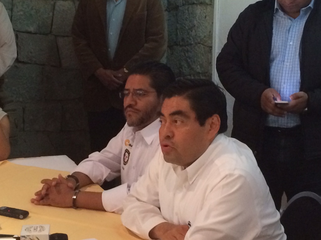 Miguel Barbosa, líder de la bancada perredista en el Senado.
