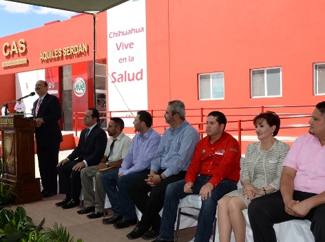 El gobernador de Chihuahua, César Duarte inauguró el Centro Avanzado de Salud, en el poblado de Aquiles Serdán, el cuel tuvo una inversión de más de o