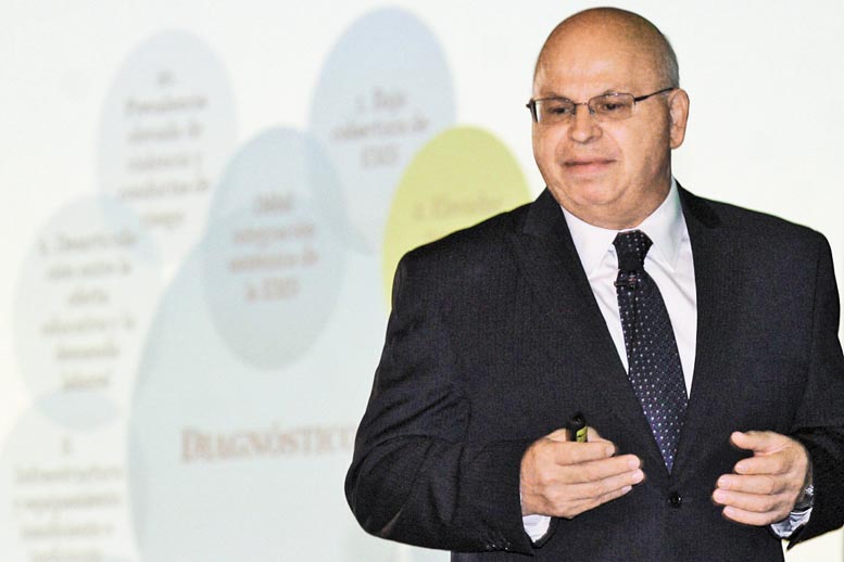 El funcionario federal encabezó el Movimiento contra el Abandono Escolar.