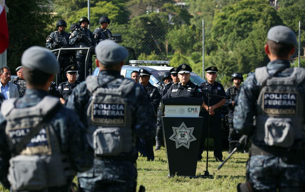 El secretario de Gobierno del Edomex, José Manzur, indicó que los elementos de la Gendarmería "van a peinar la zona de los cerros de Valle de Bravo pa