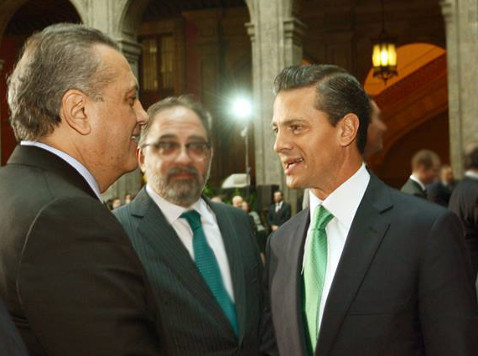 Manlio Fabio Beltrones y Enrique Peña Nieto. 