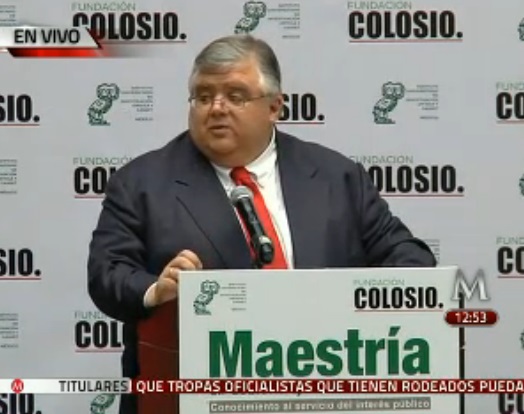 El gobernador del Banco de México, Agustín Carstens en la Fundación Luis Donaldo Colosio. 