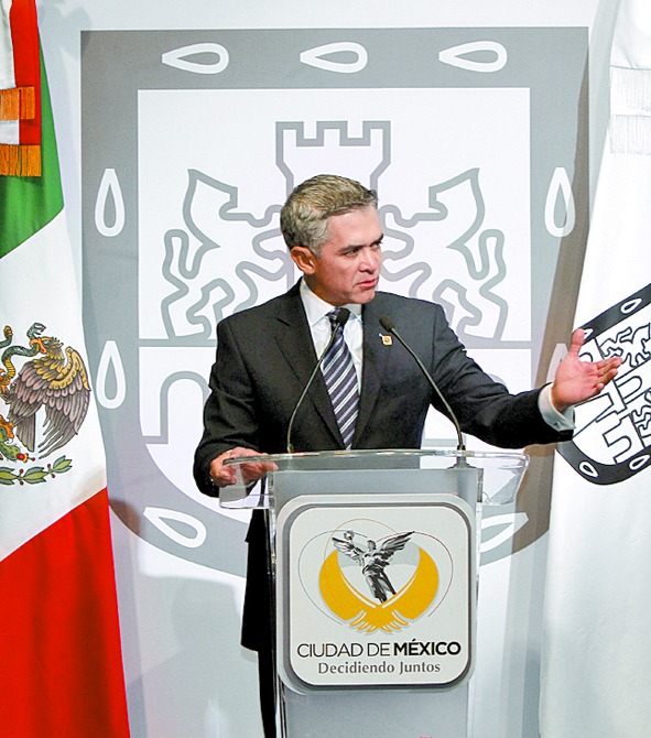 El titular del GDF.