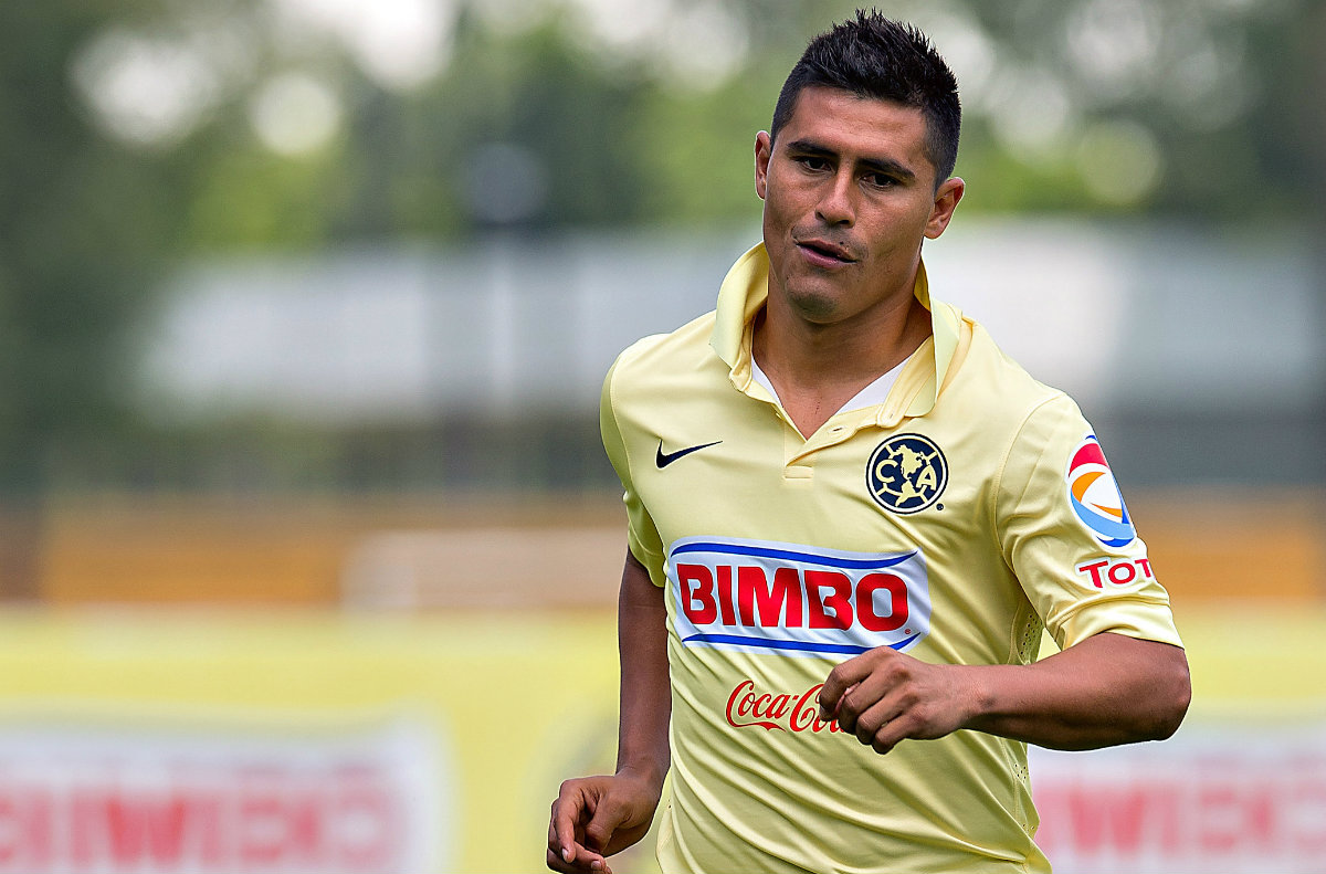 Osvaldo Martínez, jugador del América