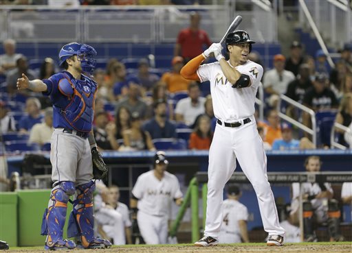 Parte de las acciones del juego de los Marlins en contra de los Mets