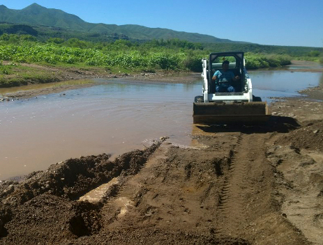 La limpiezan en el Río Sonora sigue por parte de las autoridades y Grupo México.