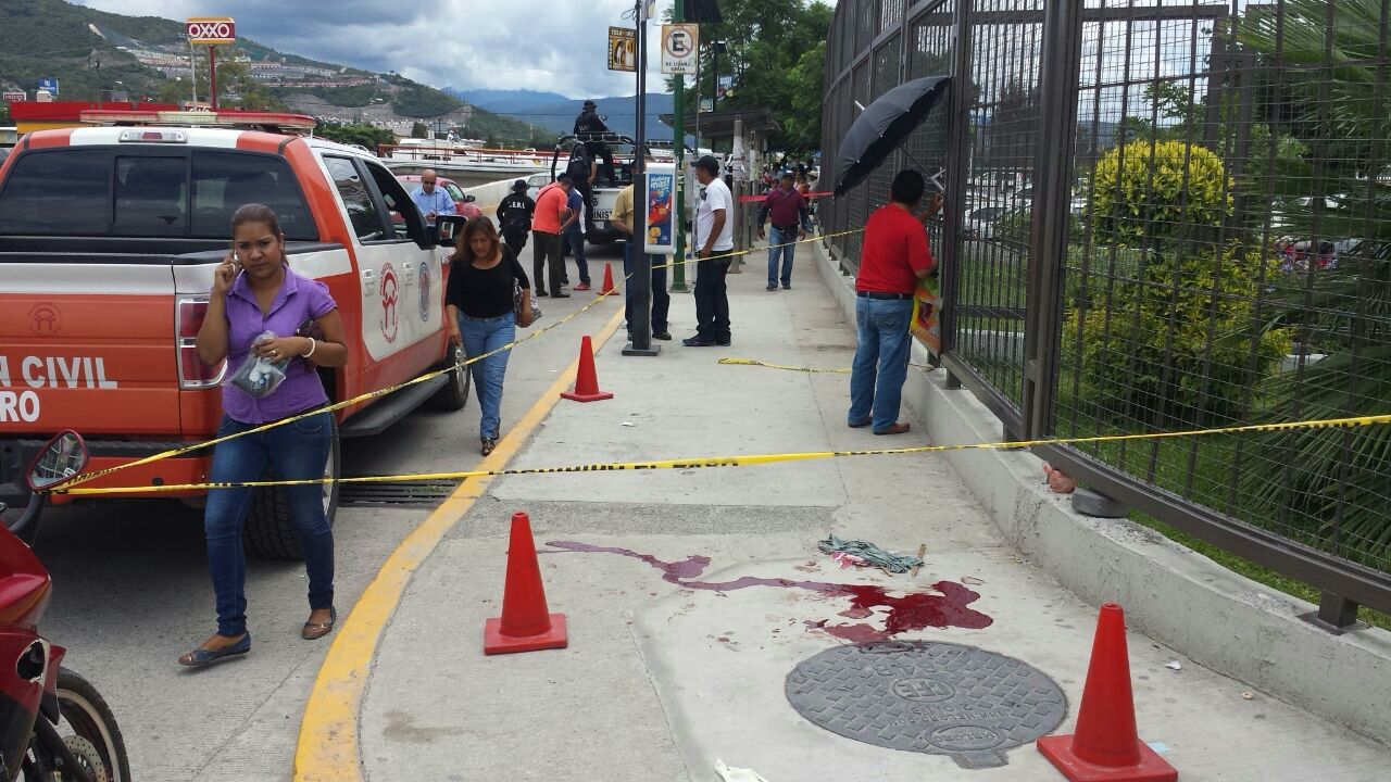 Los heridos fueron atendidos en el lugar y trasladados al hospital. 