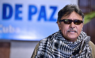 El comandante de las FARC, Jesús Santrich, en el Palacio de Convenciones de La Habana