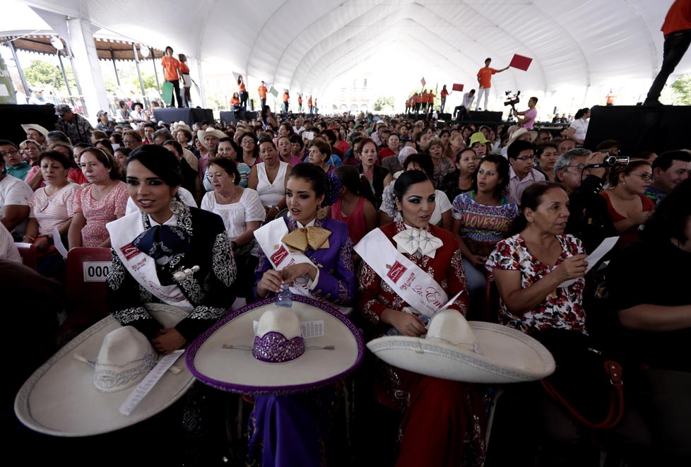 1,967 mariachis entonaron Cielito lindo en Zapopan.